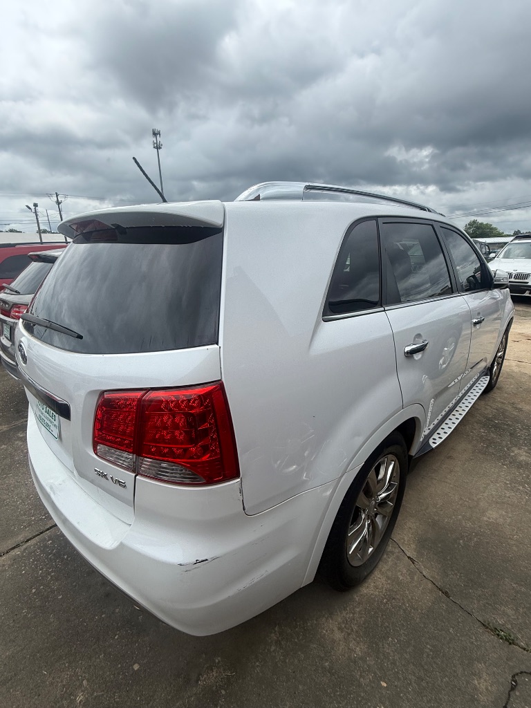 2011 Kia Sorento - $5,950