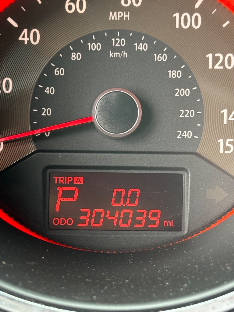 2011 Kia Sorento - $5,950