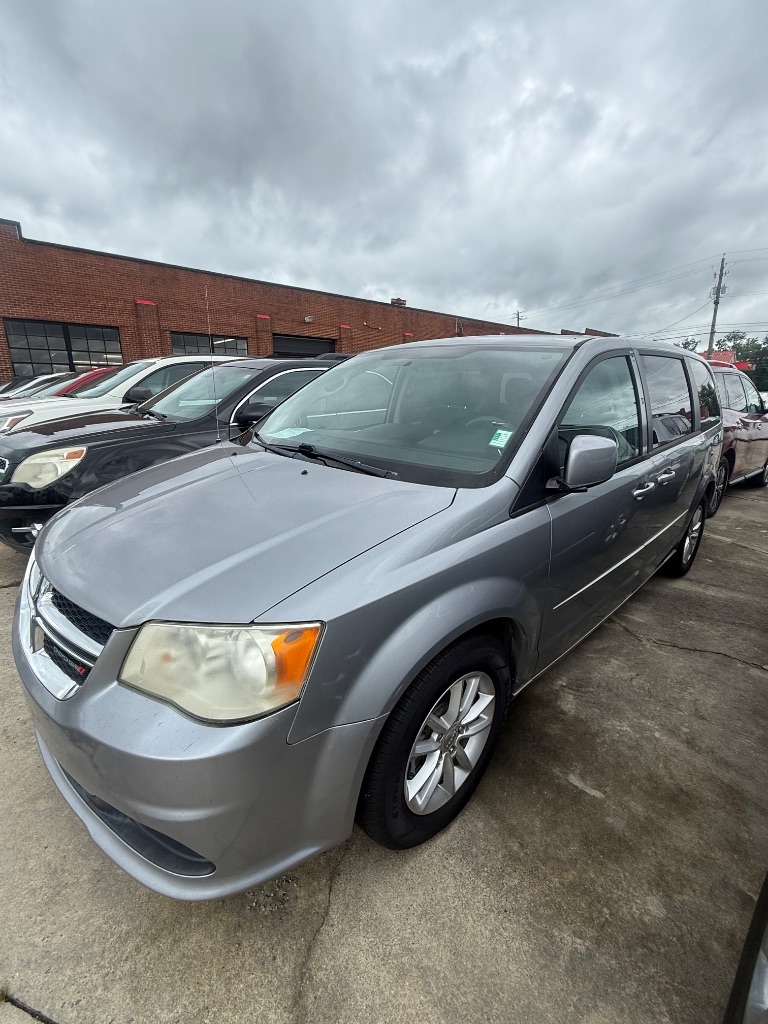 2013 Dodge Grand Caravan - $4,950
