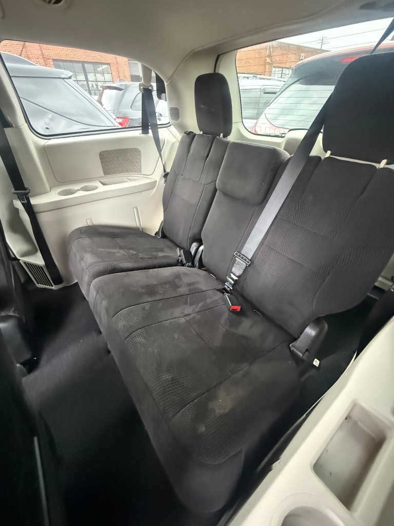 2013 Dodge Grand Caravan - $4,950