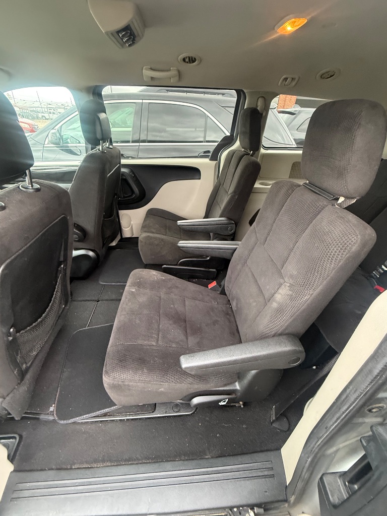 2013 Dodge Grand Caravan - $4,950