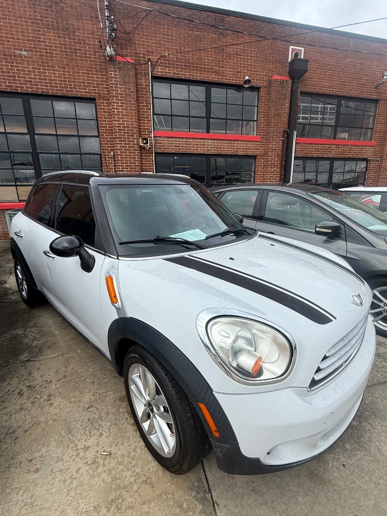 2014 MINI Cooper - $9,950