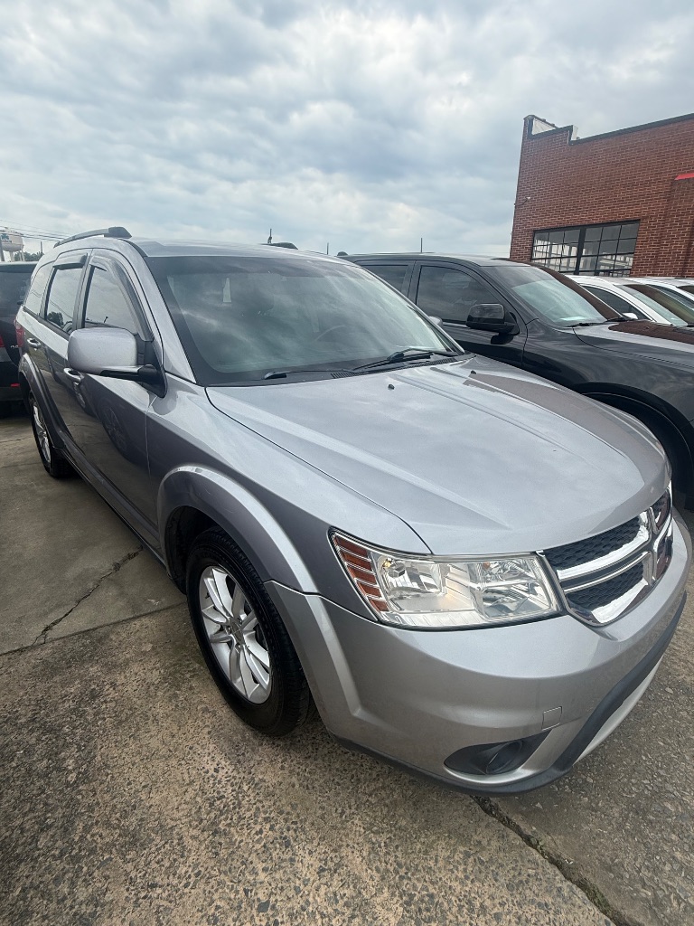 2017 Dodge Journey - $7,950