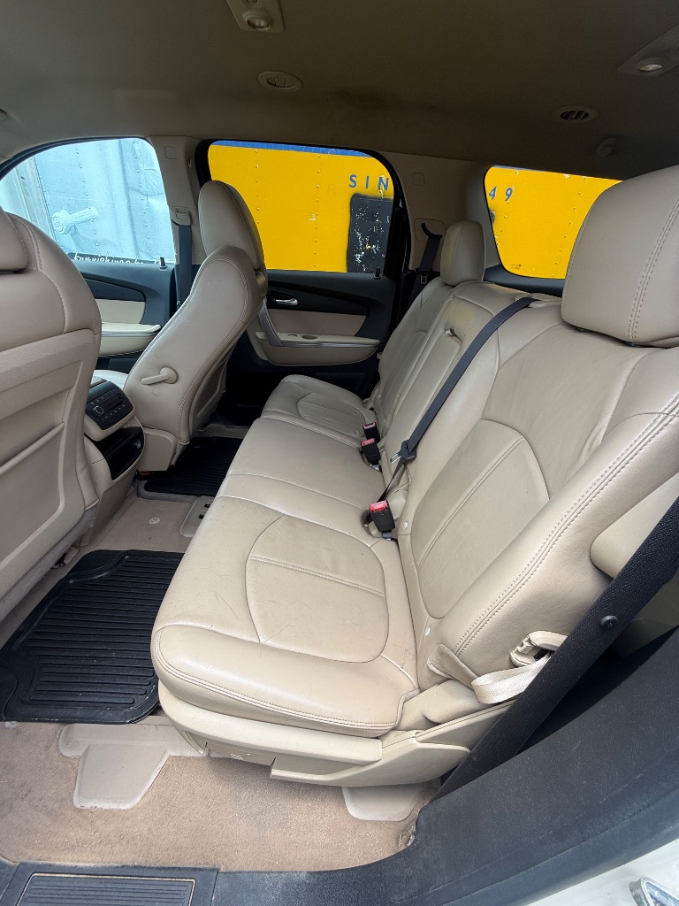 2010 GMC Acadia - $5,950