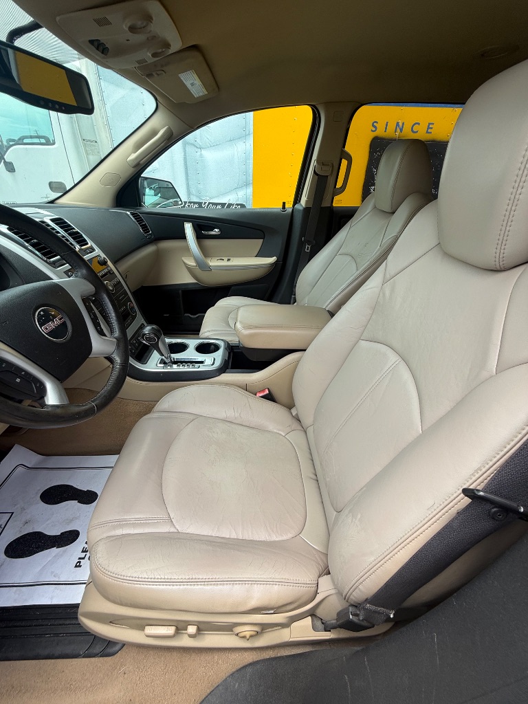 2010 GMC Acadia - $5,950