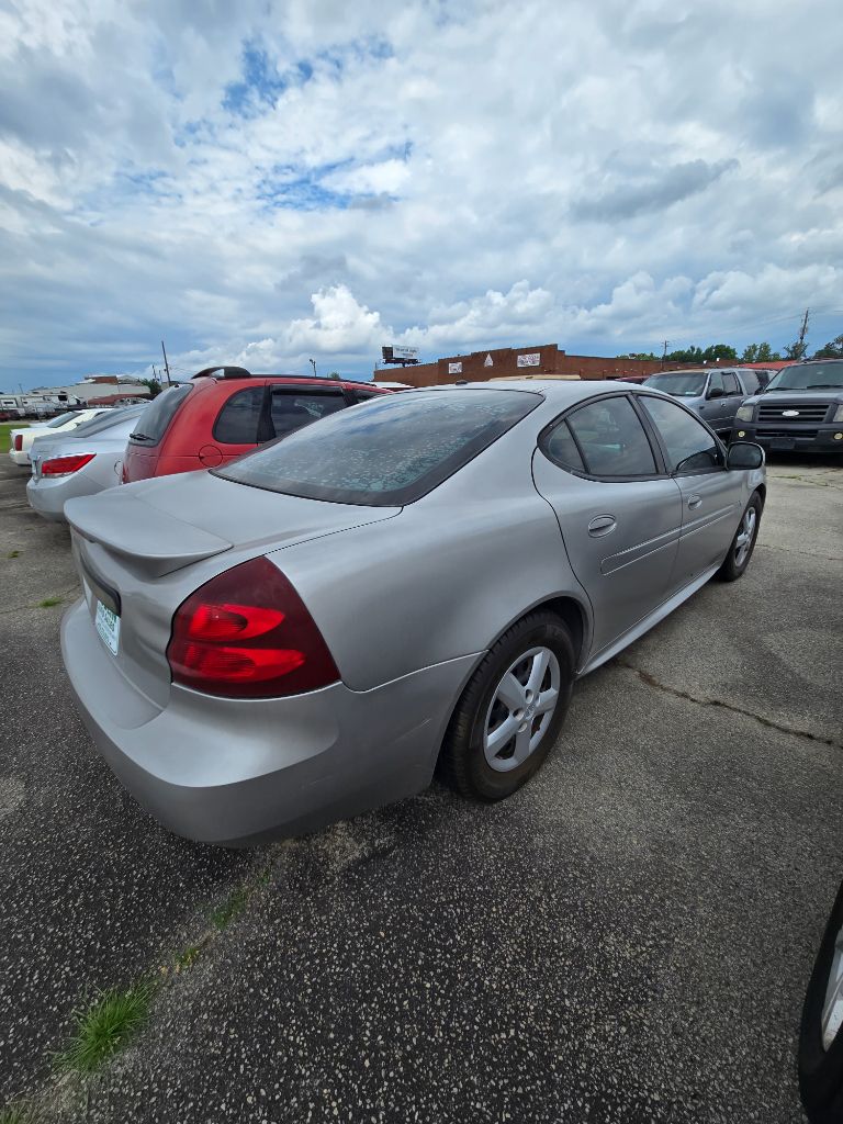 2008 Pontiac Grand Prix - $3,950