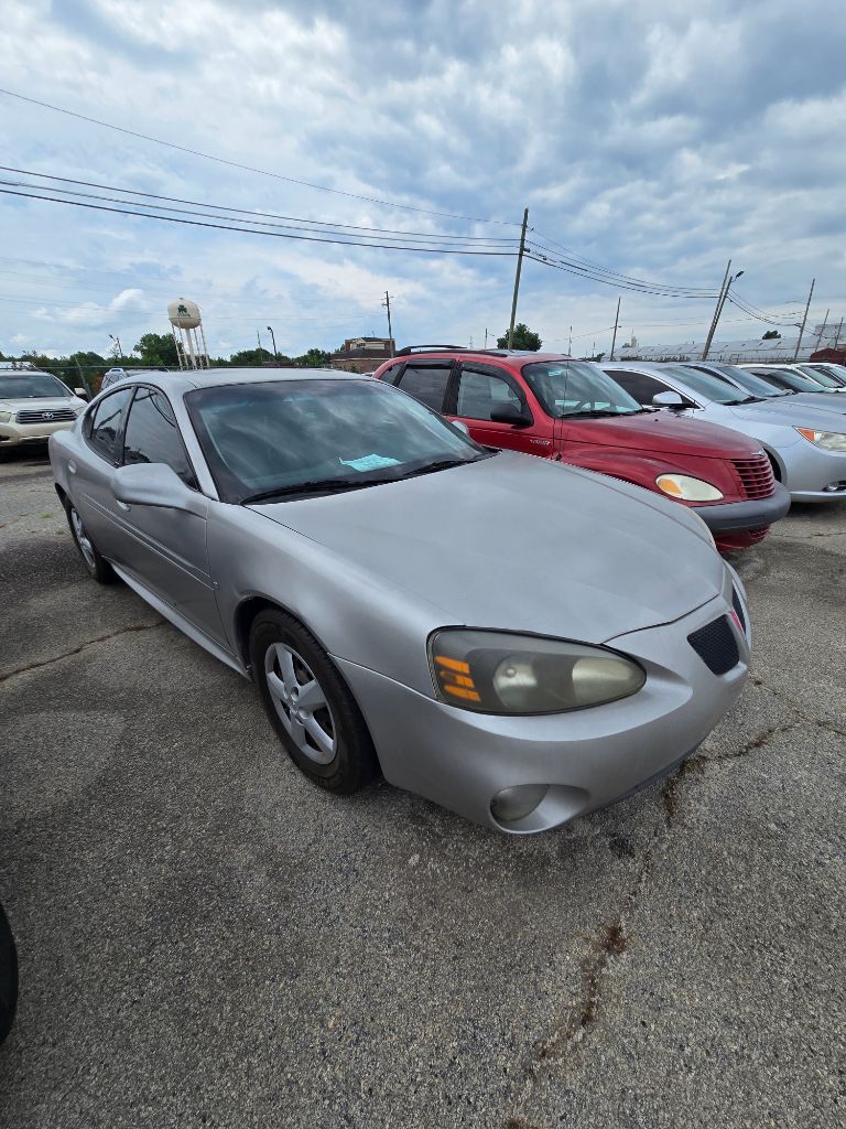 2008 Pontiac Grand Prix - $3,950