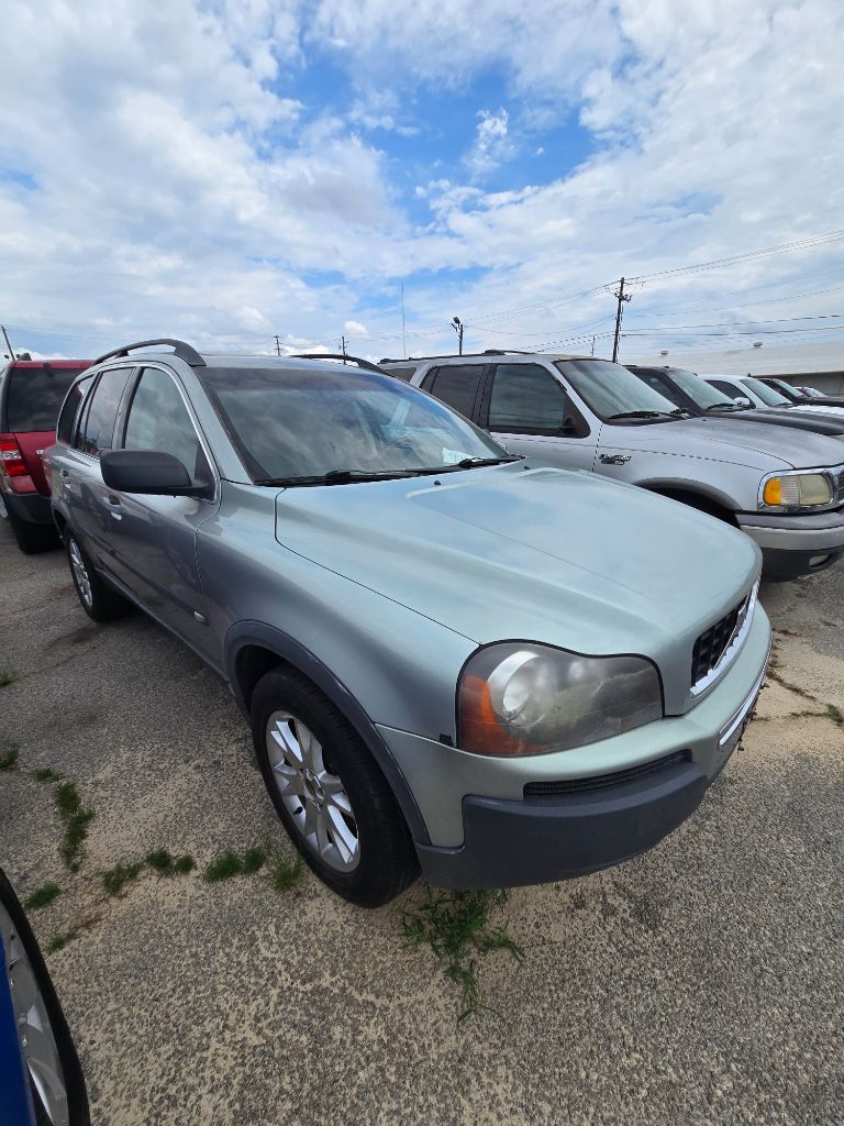 2004 Volvo XC90 - $5,950