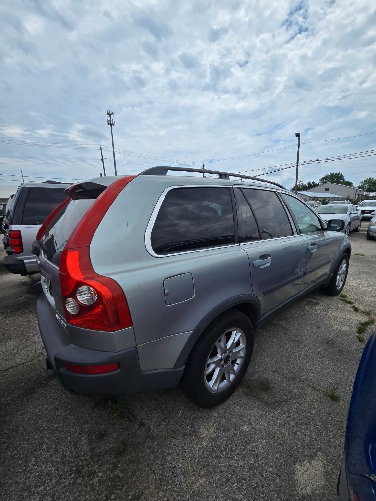2004 Volvo XC90 - $5,950