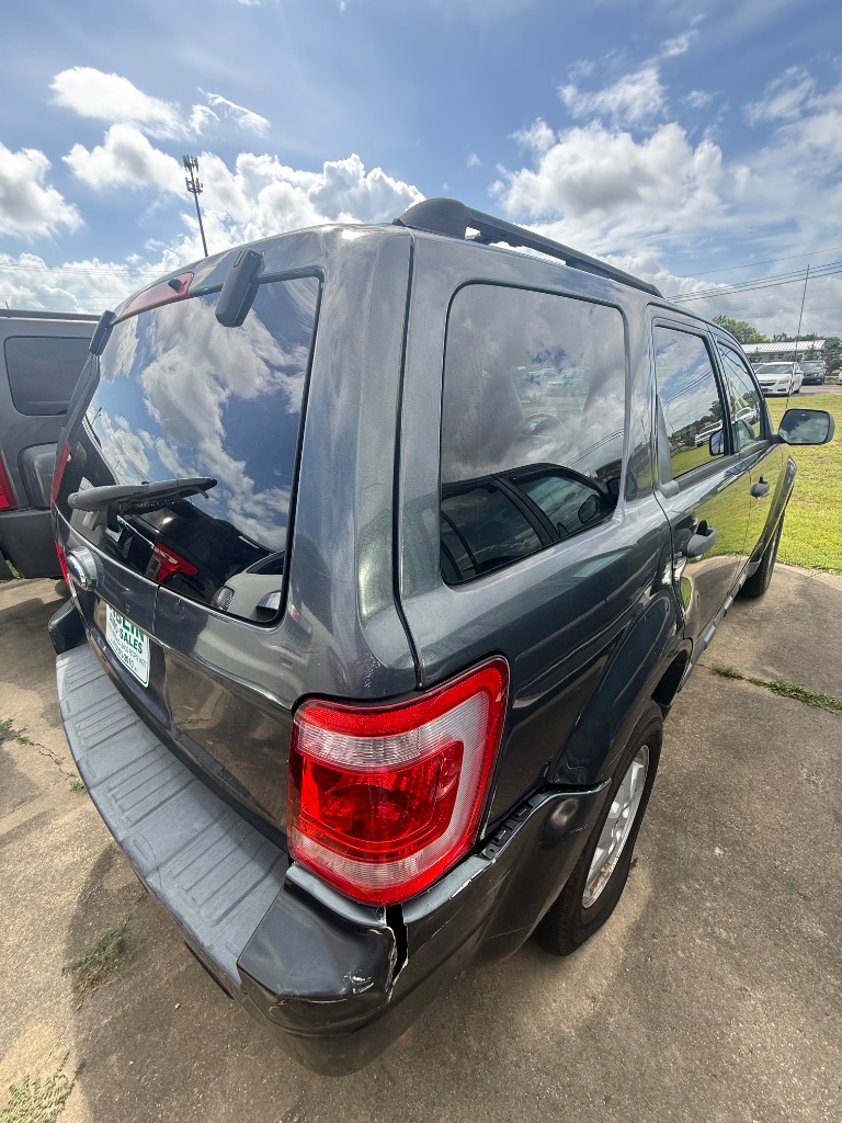 2009 Ford Escape - $3,950