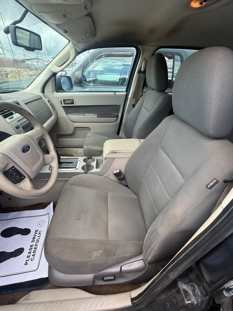 2009 Ford Escape - $3,950