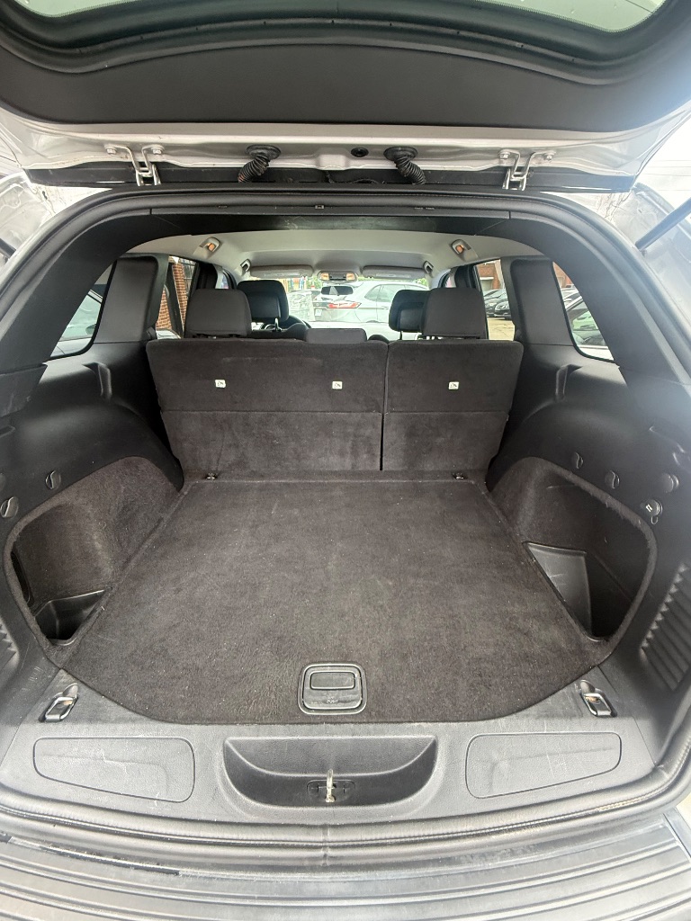 2011 Jeep Cherokee - $5,950