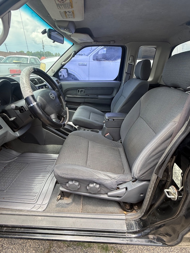 2003 Nissan Frontier - $5,950