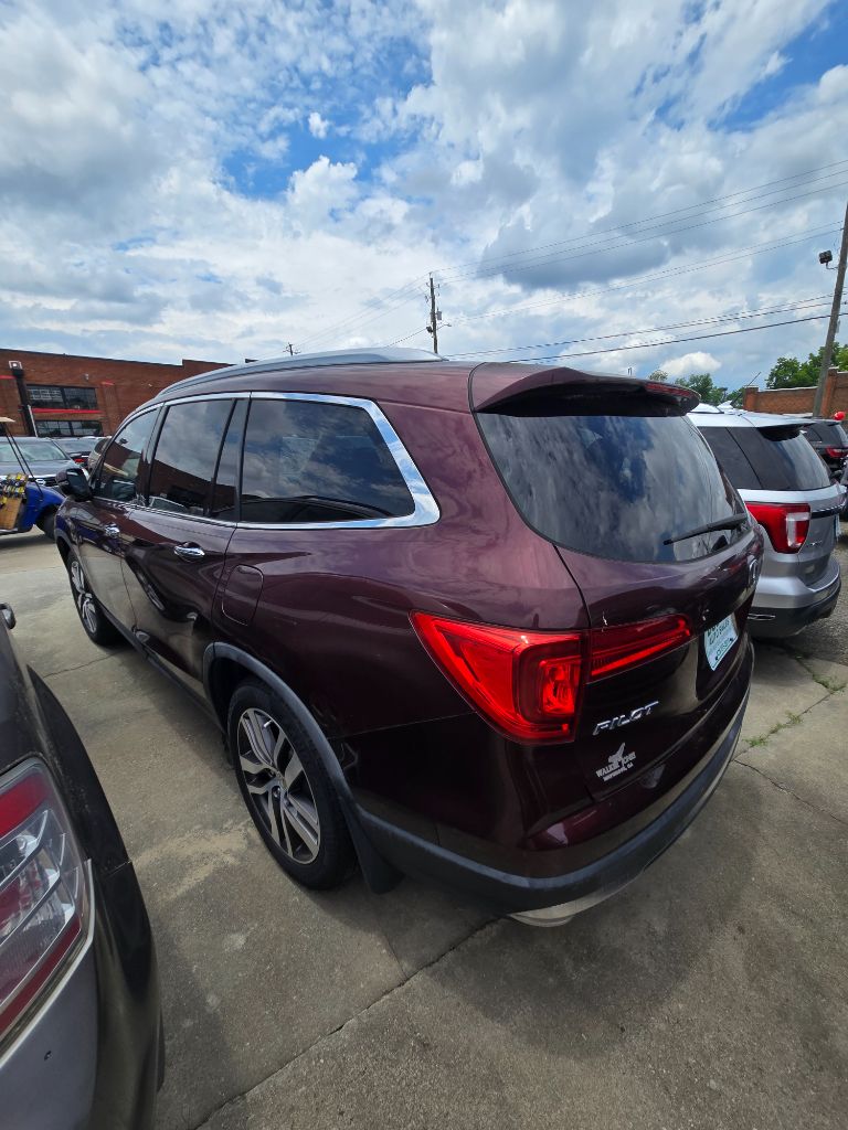 2017 Honda Pilot - $16,950