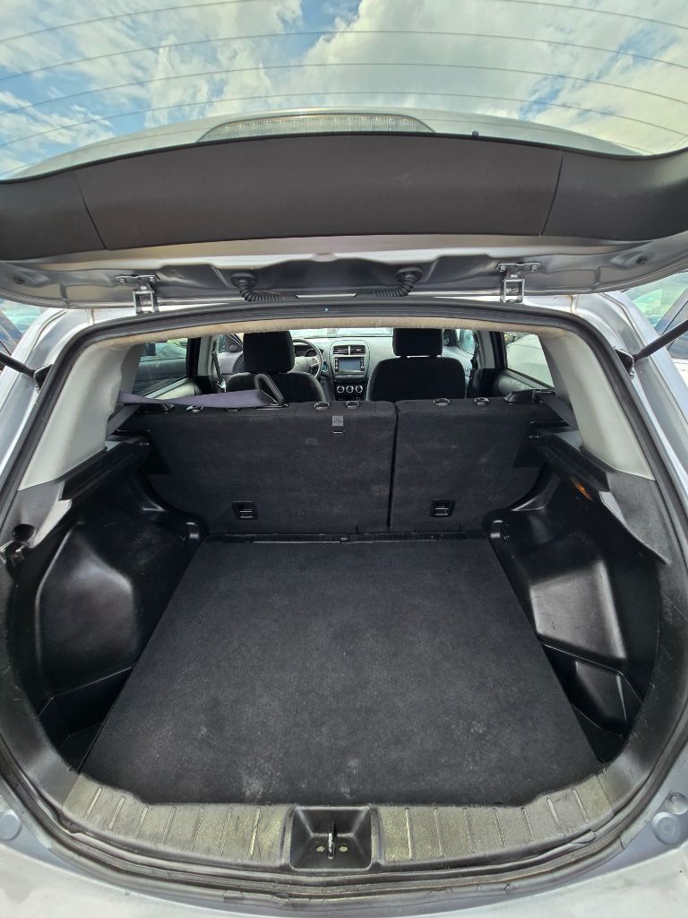 2023 Mitsubishi Outlander - $16,950