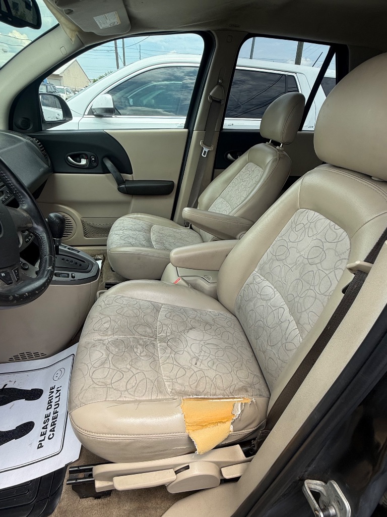 2004 Saturn VUE - $3,950