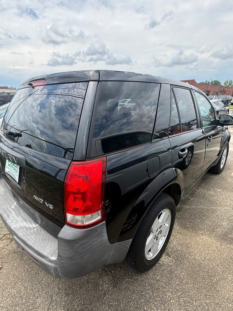 2004 Saturn VUE - $3,950