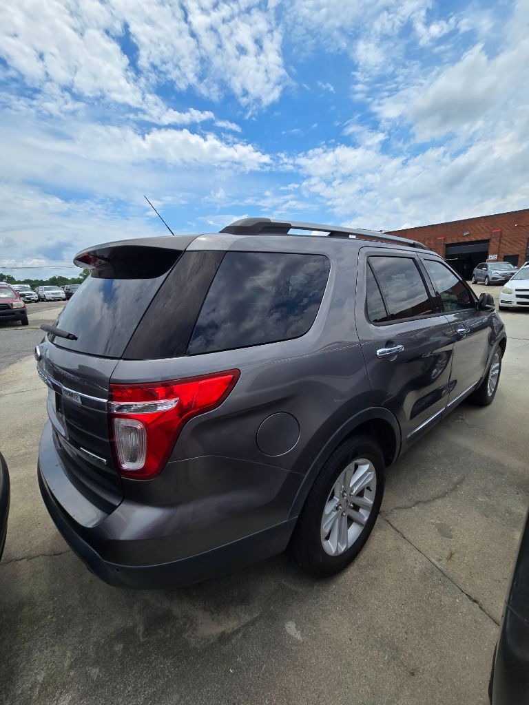 2013 Ford Explorer - $7,950