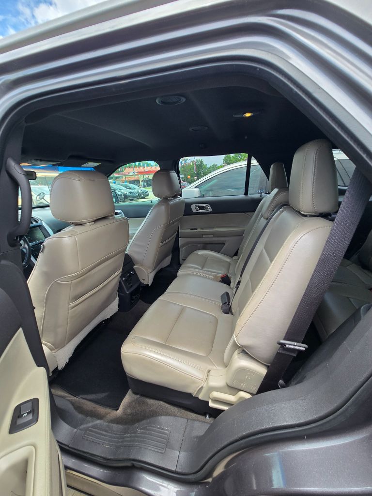 2013 Ford Explorer - $7,950