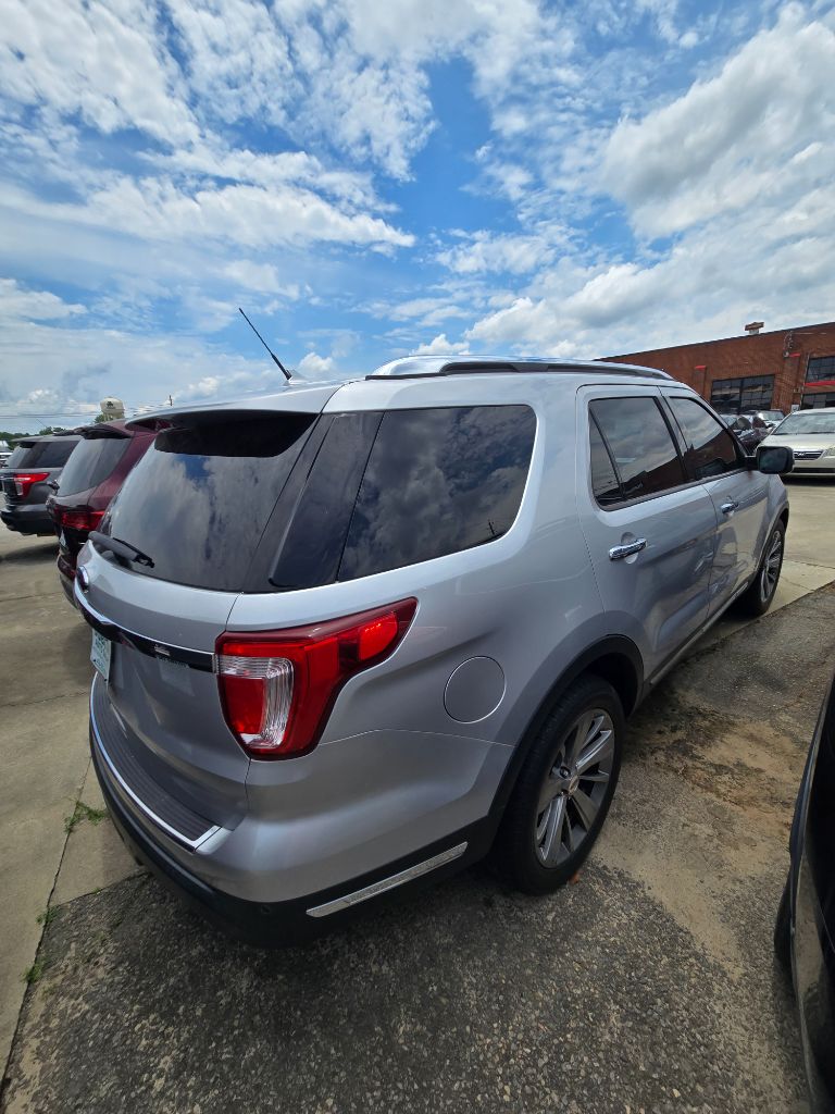 2018 Ford Explorer - $13,950