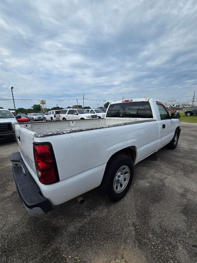 2006 Chevrolet Silverado - $7,950