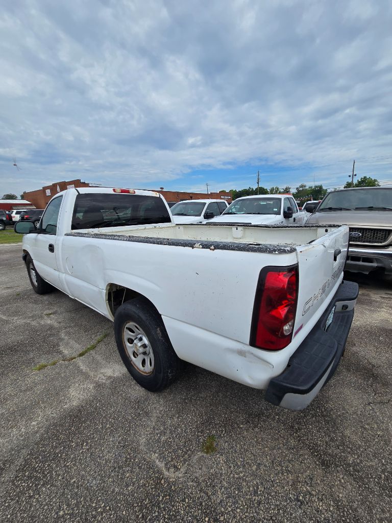 2006 Chevrolet Silverado - $7,950