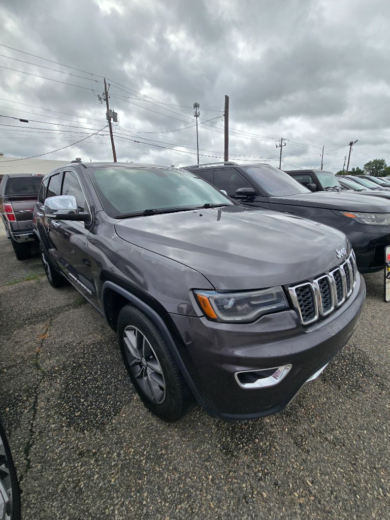 2017 Jeep Cherokee - $11,950