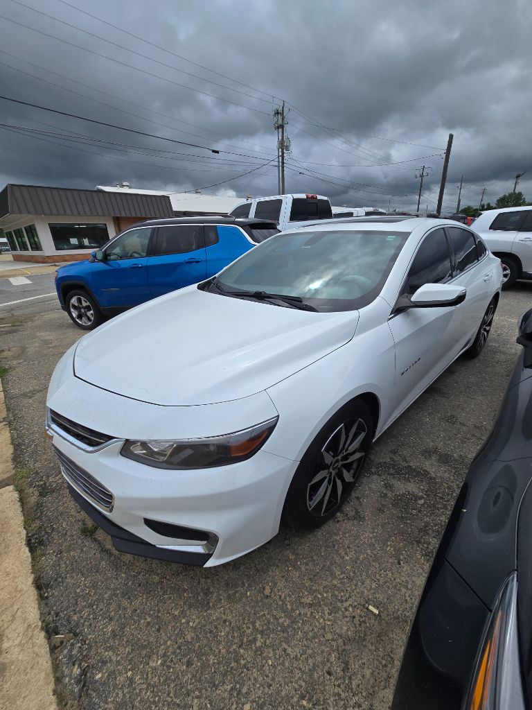 2017 Chevrolet Malibu - $12,950