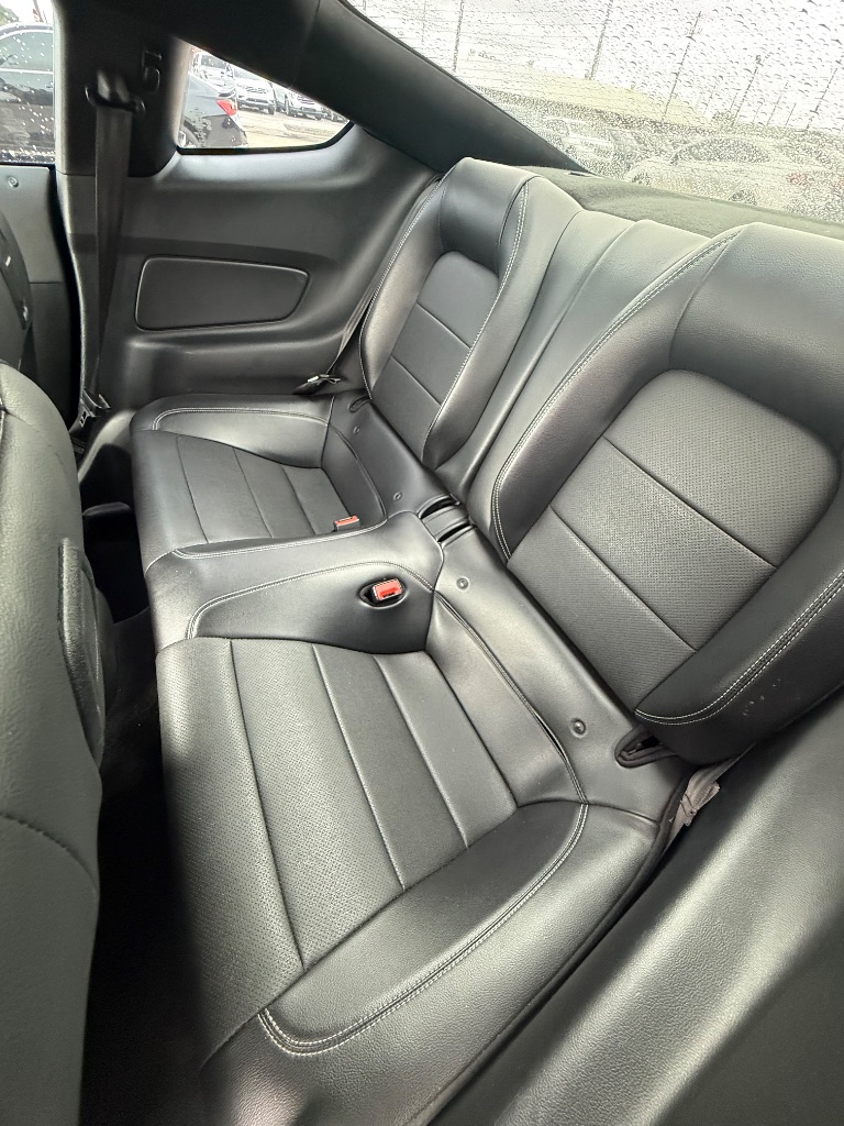 2020 Ford Mustang - $21,950