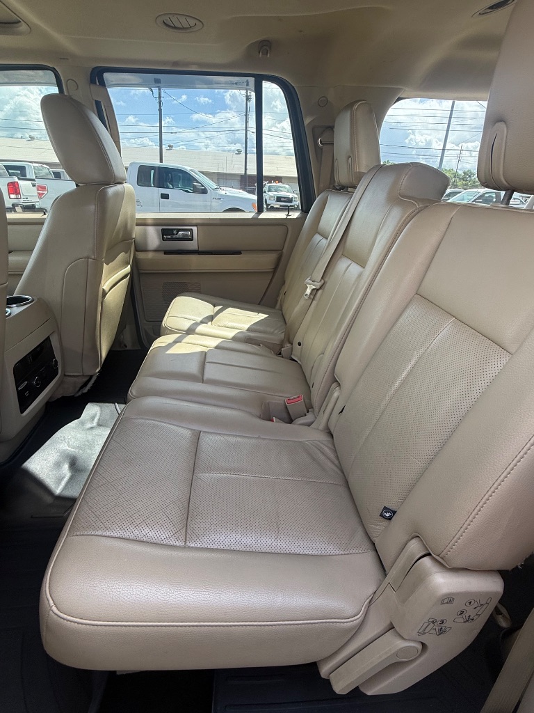 2017 Ford Expedition - $10,950
