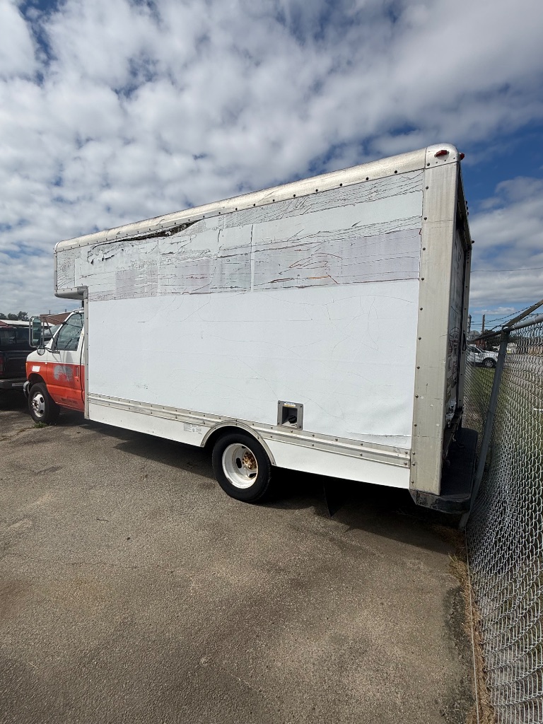 1997 Ford E-350 - $4,950