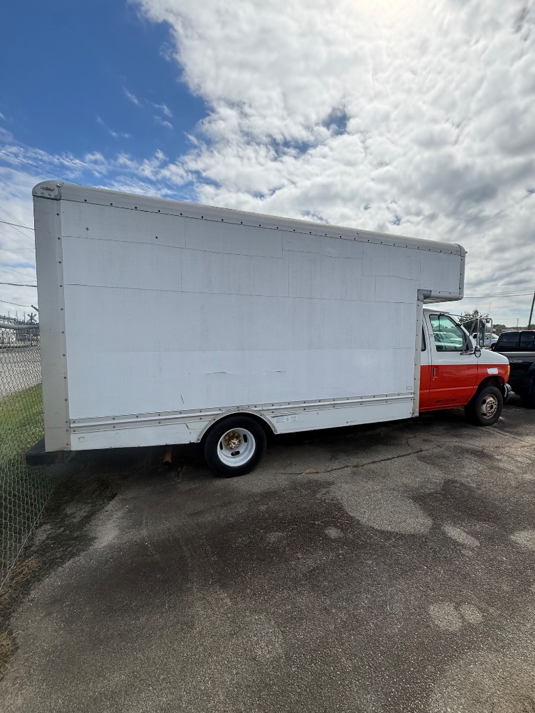 1997 Ford E-350 - $4,950