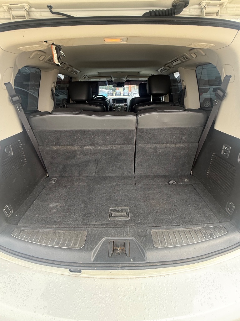 2011 INFINITI Qx56 - $5,950
