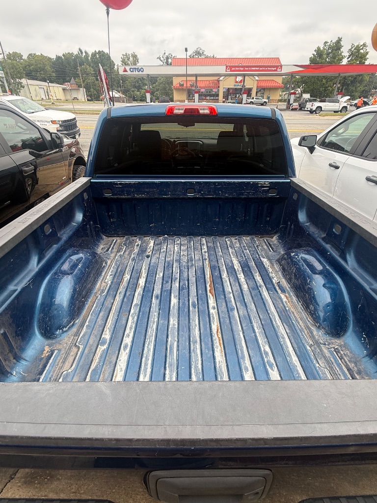 2018 Chevrolet Silverado - $17,950