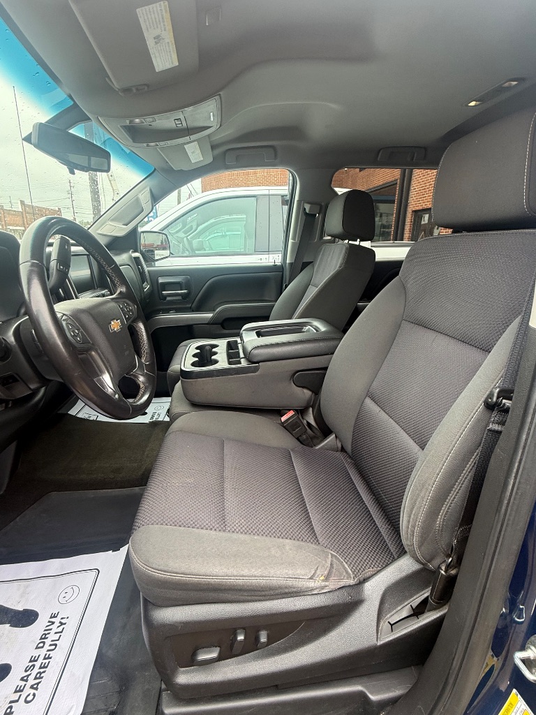 2018 Chevrolet Silverado - $17,950
