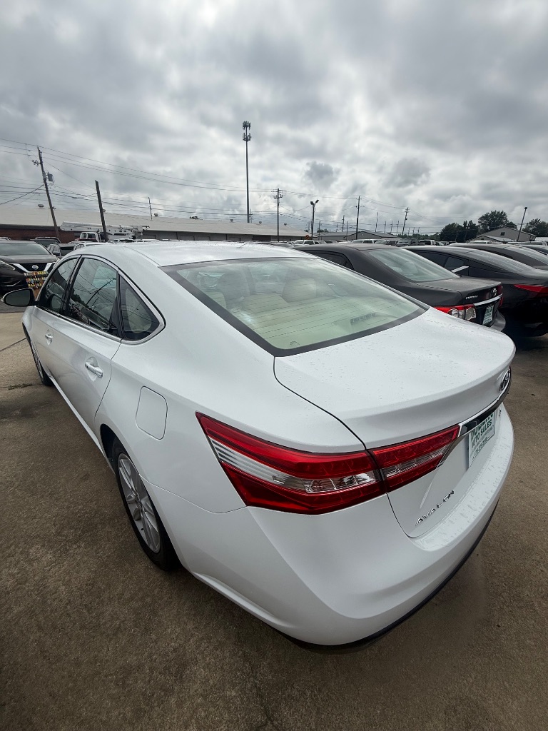 2014 Toyota Avalon - $12,950