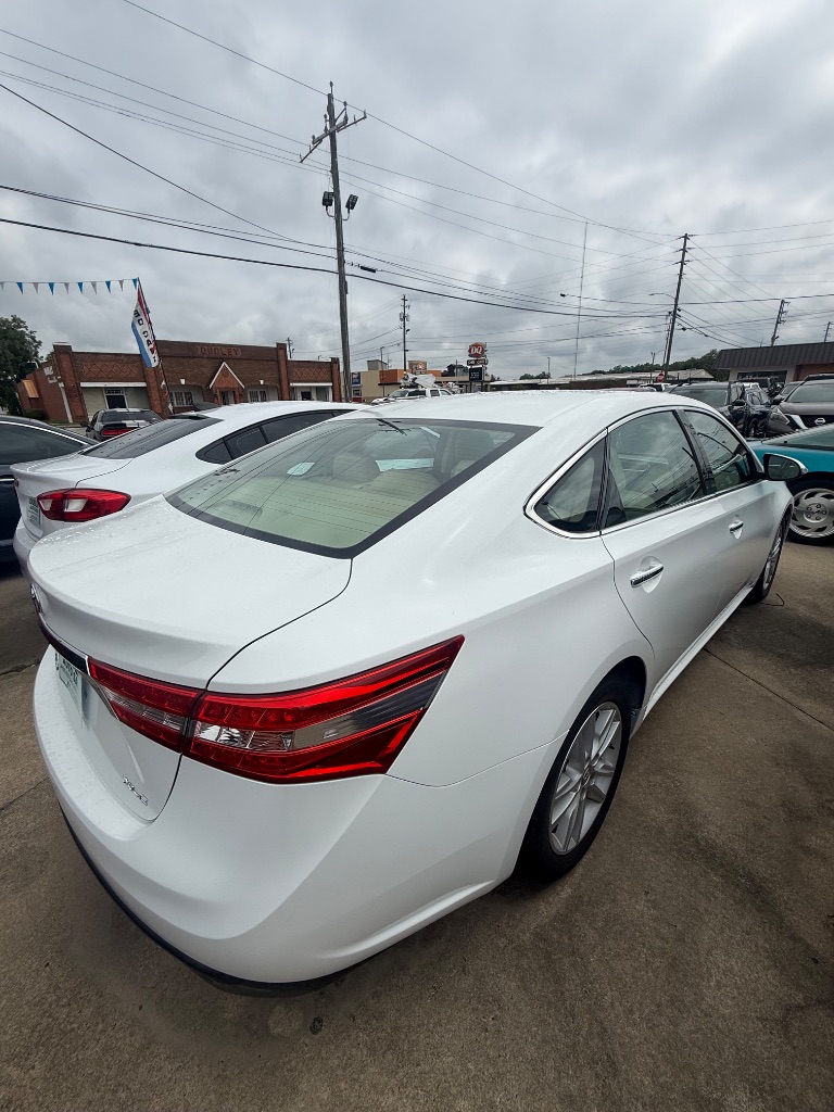 2014 Toyota Avalon - $12,950
