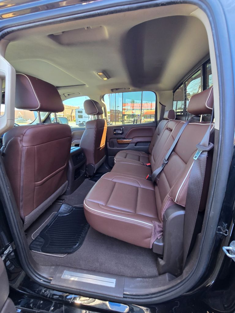 2018 Chevrolet Silverado - $19,950