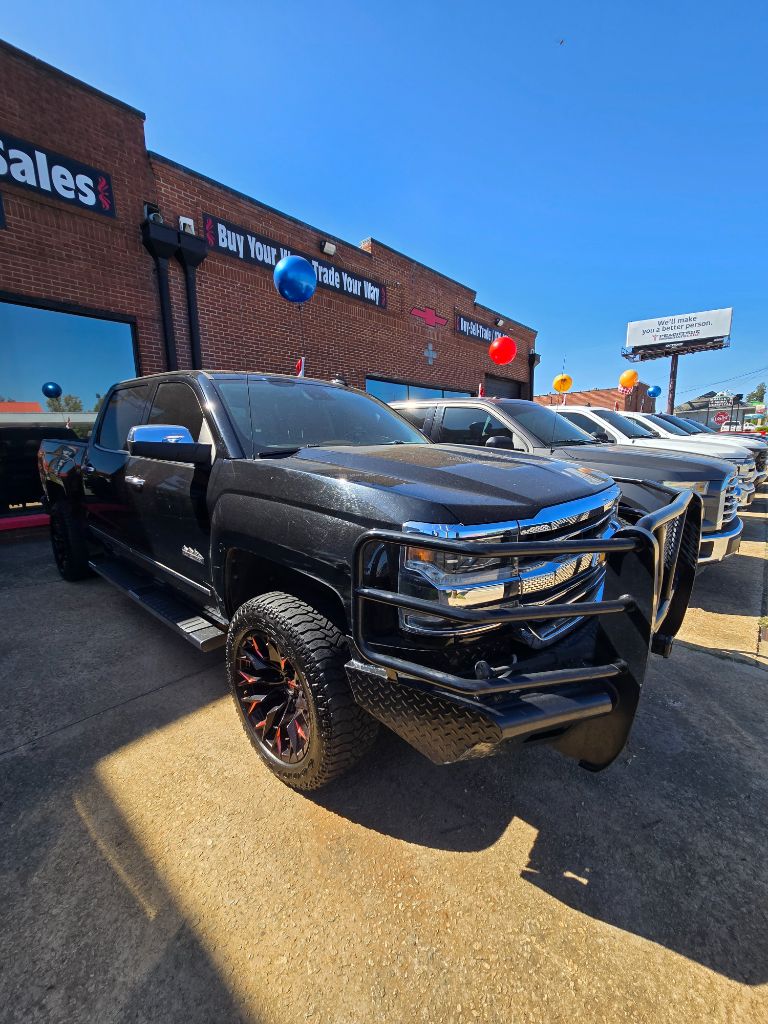 2018 Chevrolet Silverado - $19,950
