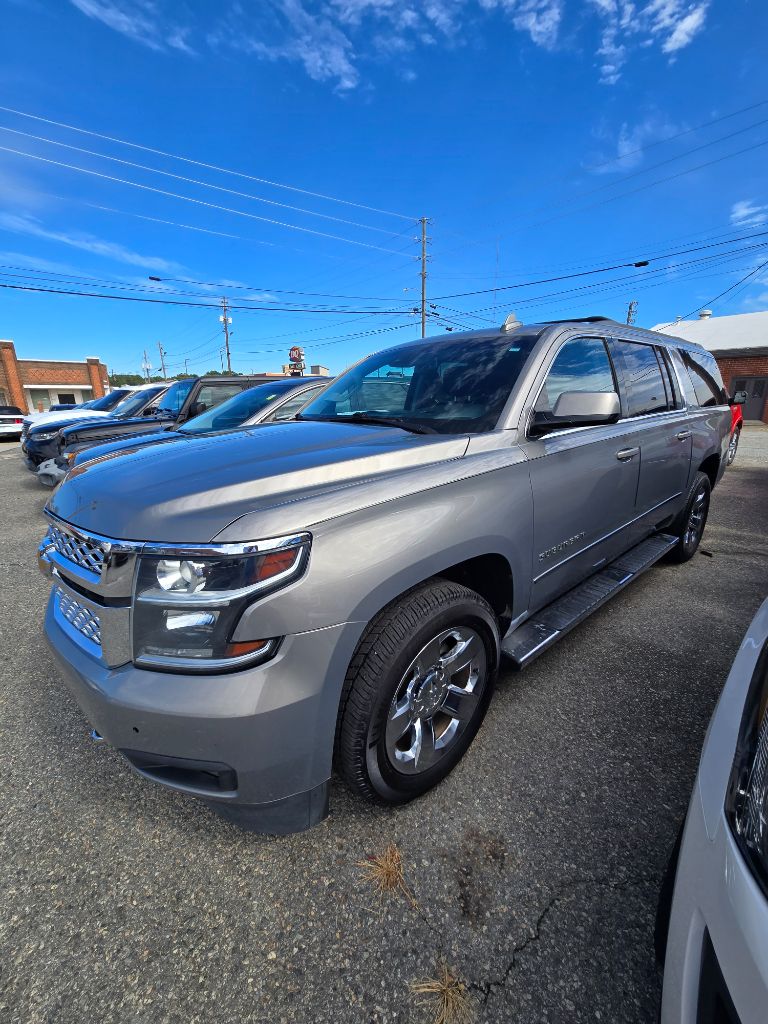 2019 Chevrolet Suburban - $13,950
