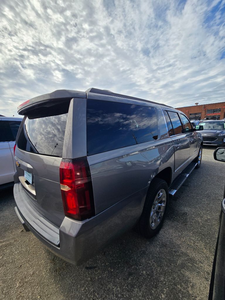 2019 Chevrolet Suburban - $13,950