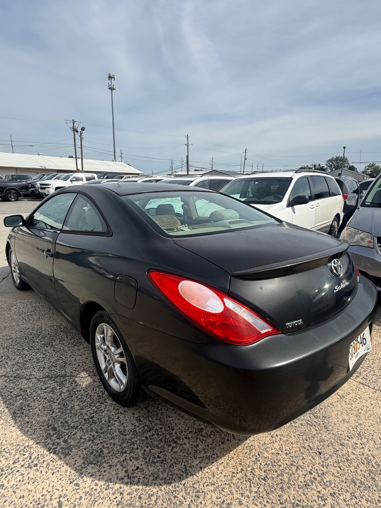 2005 Toyota Camry - $3,950