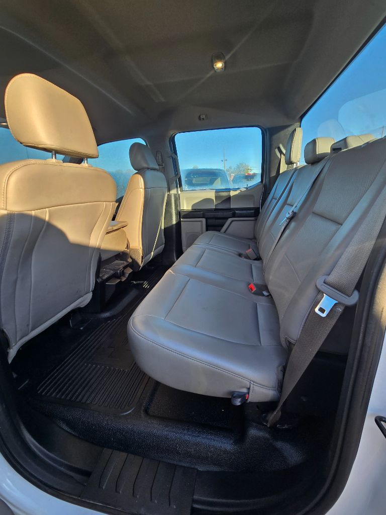 2019 Ford F-350 - $19,950