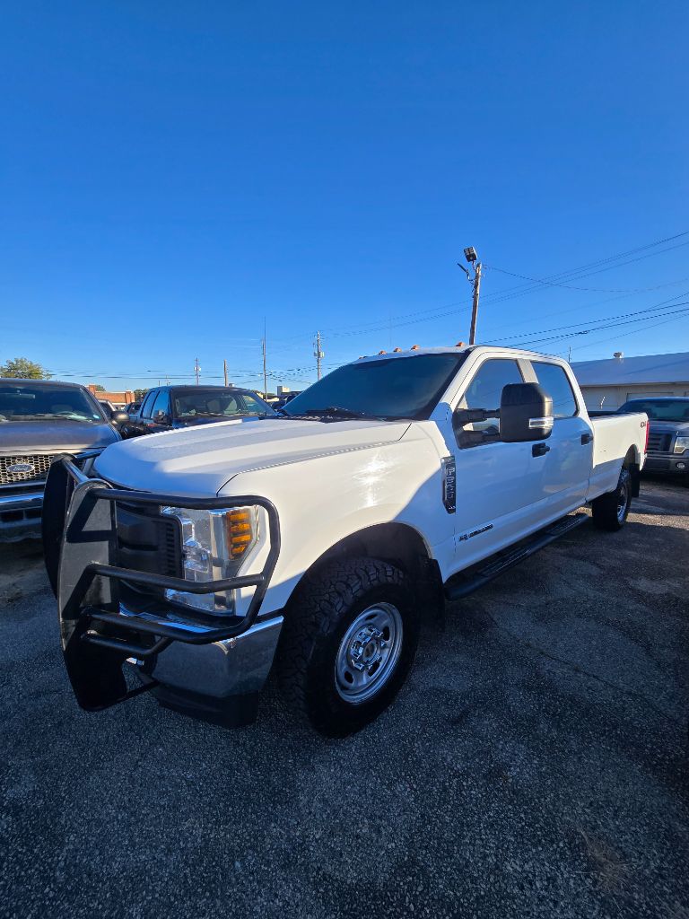 2019 Ford F-350 - $19,950