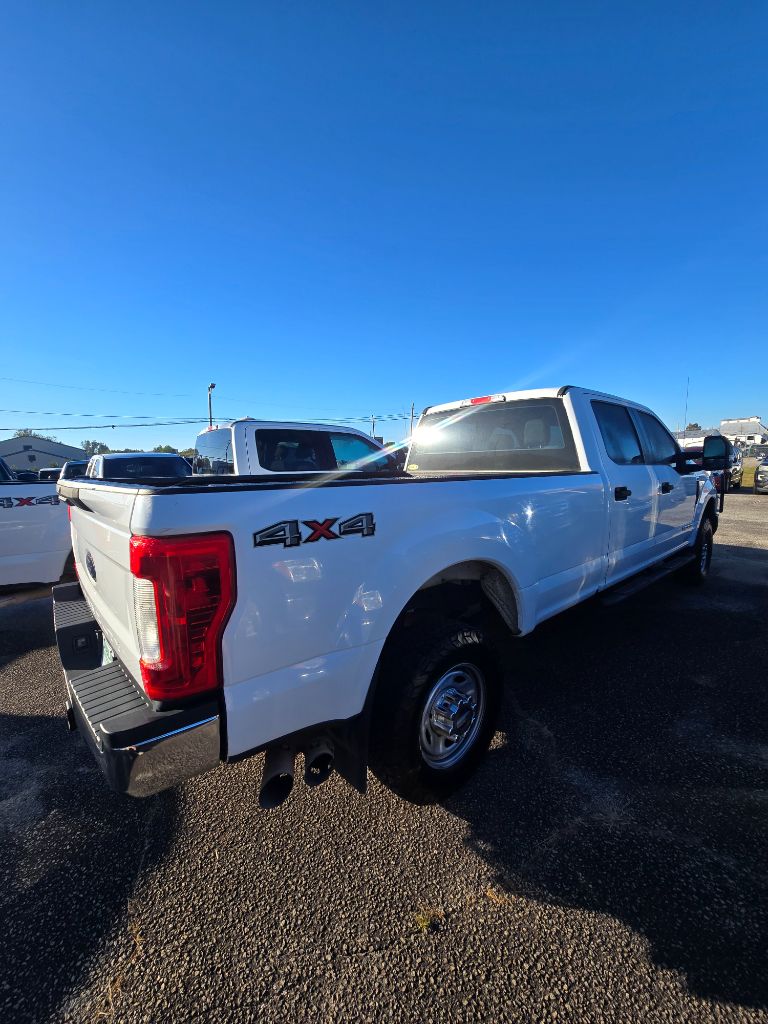 2019 Ford F-350 - $19,950