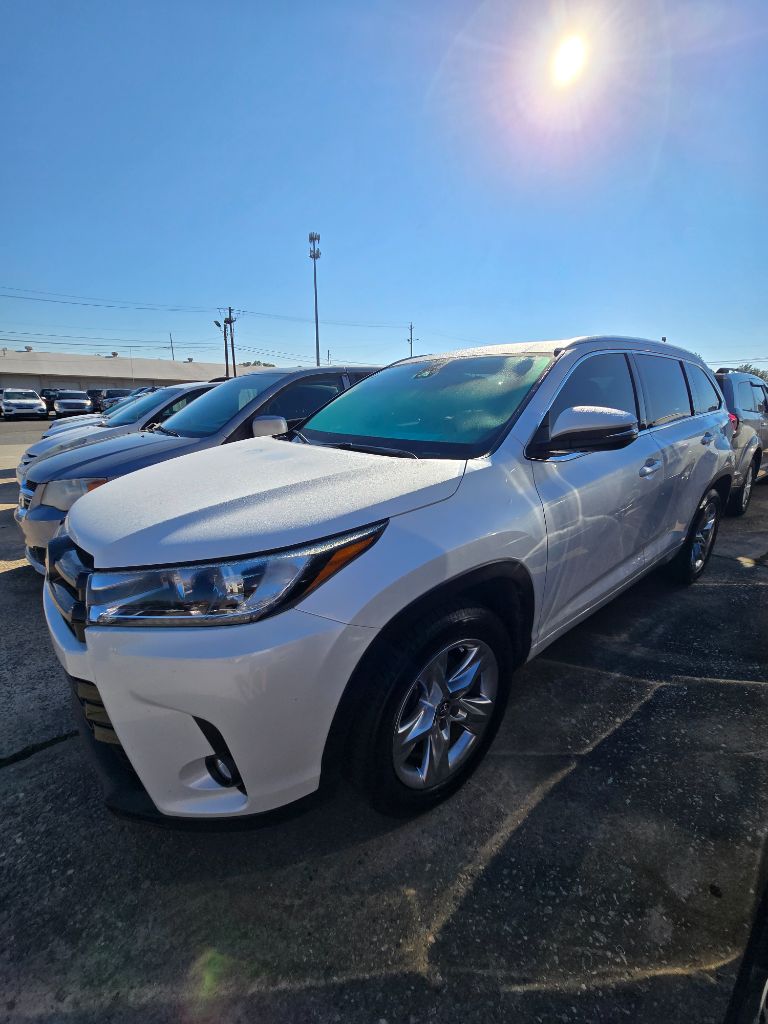 2019 Toyota Highlander - $20,950