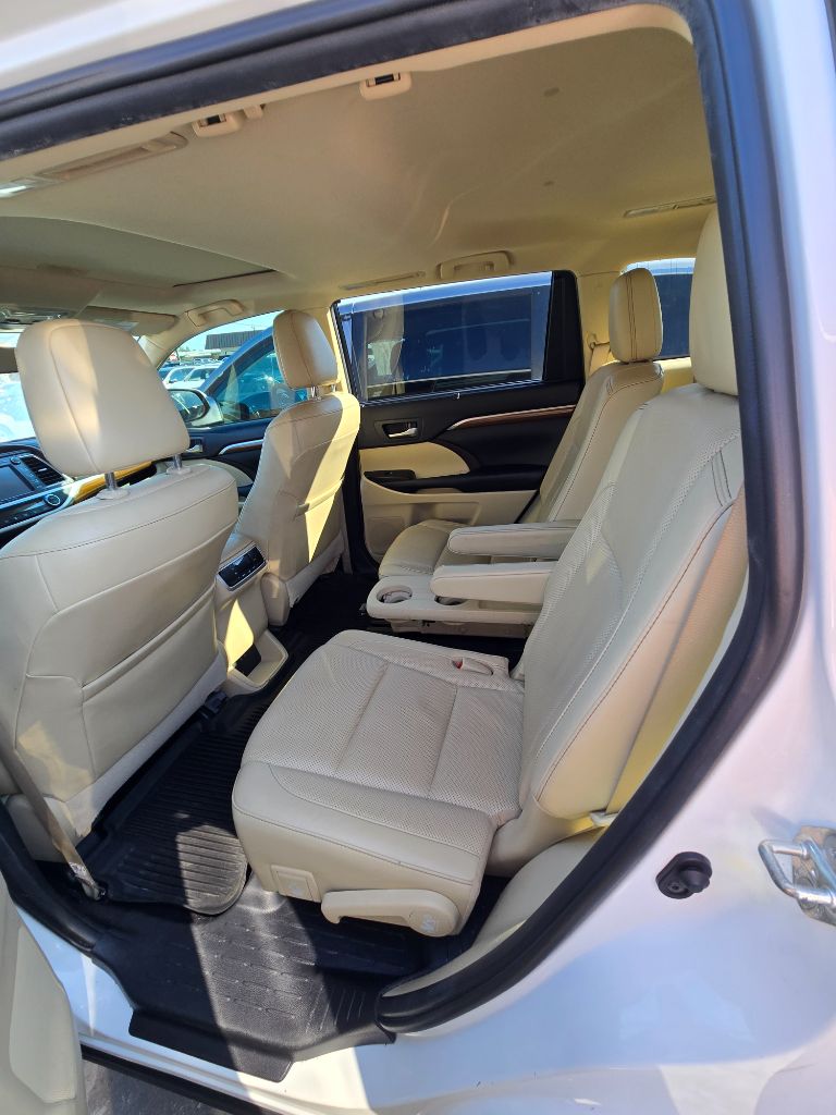 2019 Toyota Highlander - $20,950