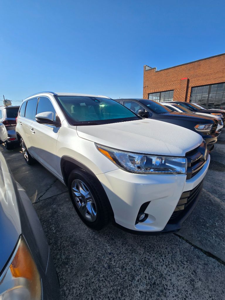 2019 Toyota Highlander - $20,950
