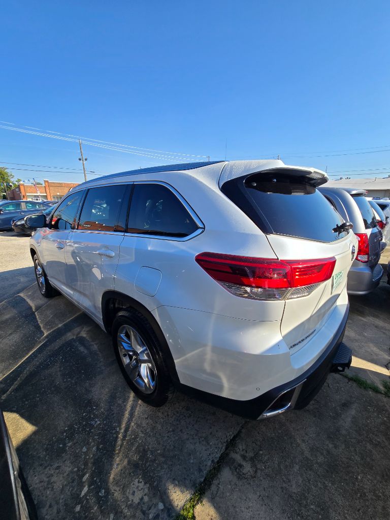 2019 Toyota Highlander - $20,950