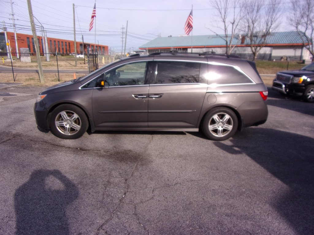 2012 Honda Odyssey Touring photo